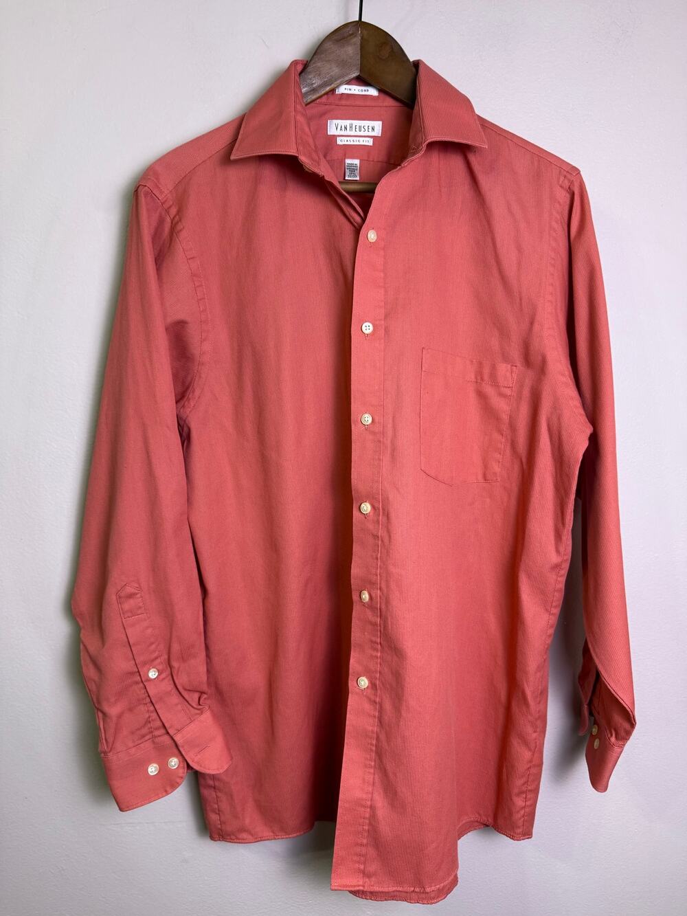 Van Heusen Classic Fit Pin Cord Button Down Shirt 15.5 32/33 Coral
